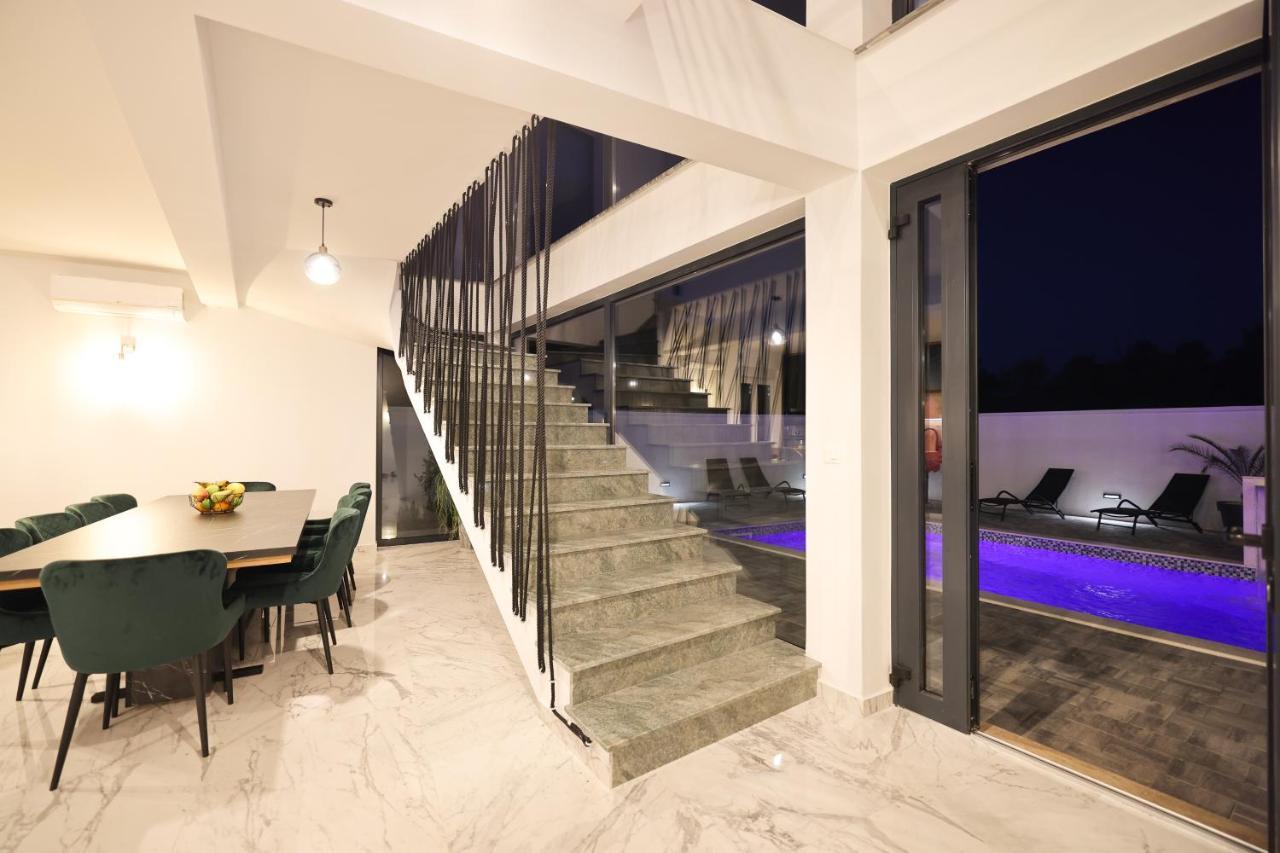 Rhapsody In Green - Luxury Villa In Zadar Crno Exterior photo